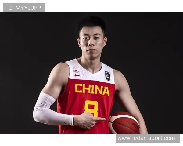 张镇麟领衔辽篮新赛季再启征程全力冲击总冠军荣耀时刻