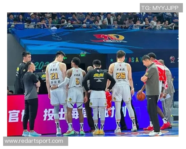 北京首钢篮球队重塑辉煌之路全新赛季展望与挑战分析 北京首钢篮球队重塑辉煌之路全新赛季展望与挑战分析